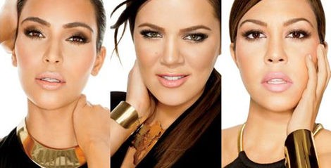 imagen de la campaña de su línea de maquillaje
