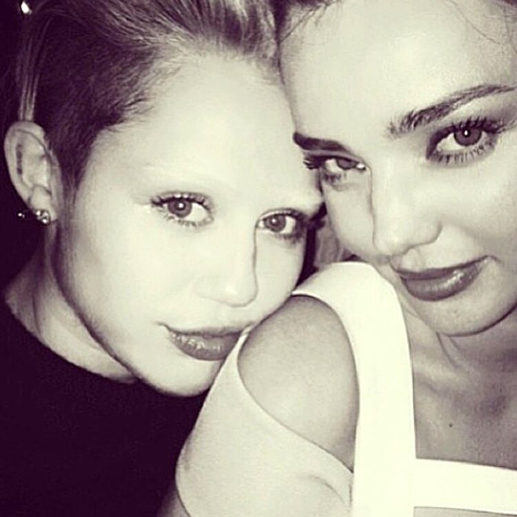 Miley Cyrus se decoloró las cejas en el año 2013 | Foto: Instagram