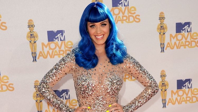 Katy Perry luce como nadie los tintes más llamativos