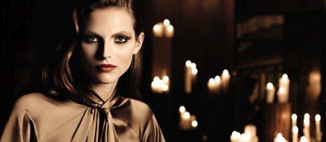 Karlina Caune, imagen de la colección 'Soir d'Excepction' de Givenchy