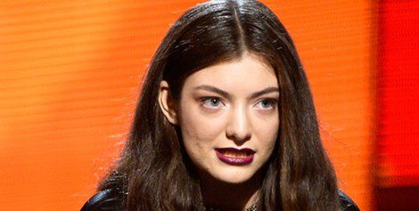 Lorde en la gala de los Premios Grammy 2014