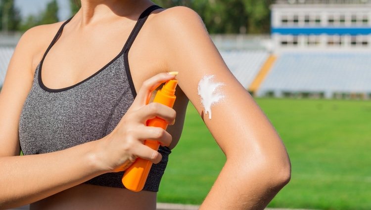 El de vital importancia protegerse la piel del sol