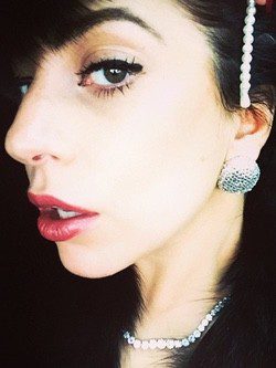 Lady Gaga, nueva imagen de la campaña de Año Nuevo de Shiseido
