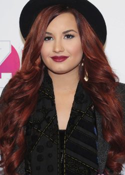 Demi Lovato vuelve a cambiar su look