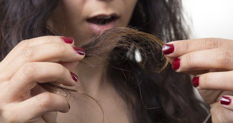 Un cabello sano empieza por las puntas: hay que sanearlo cuando están abiertas
