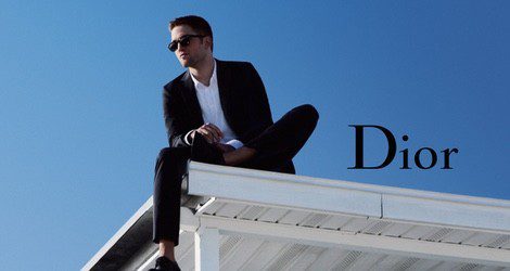 Robert Pattinson posando para la campaña de 'Dior Homme' en 2013