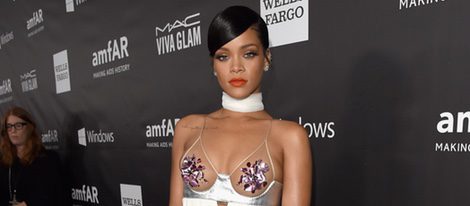Rihanna quiere labiales potentes