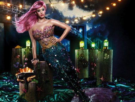 Katy Perry se convierte en sirena para la firma ghd