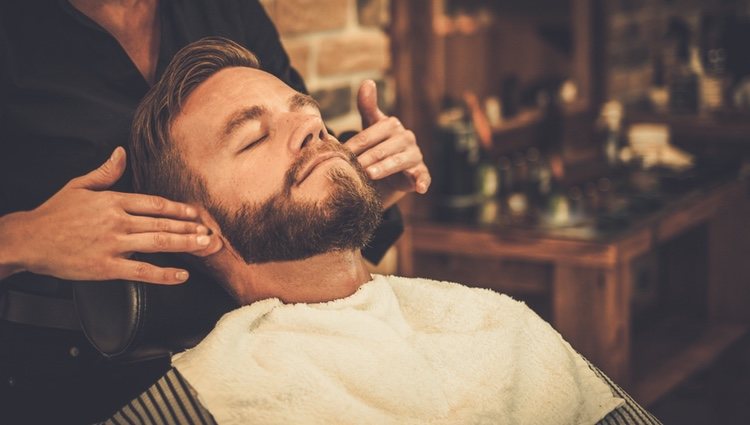En la barbería te pueden ayudar a perfilar tu barba