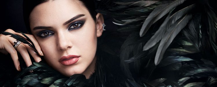 Kendall Jenner en la campaña del nuevo perfume de Estée Lauder