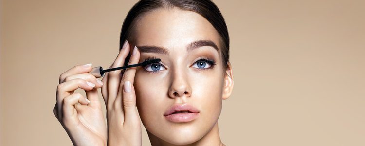 El maquillaje de los ojos dependerá mucho del evento al que acudas o si es de día o de noche