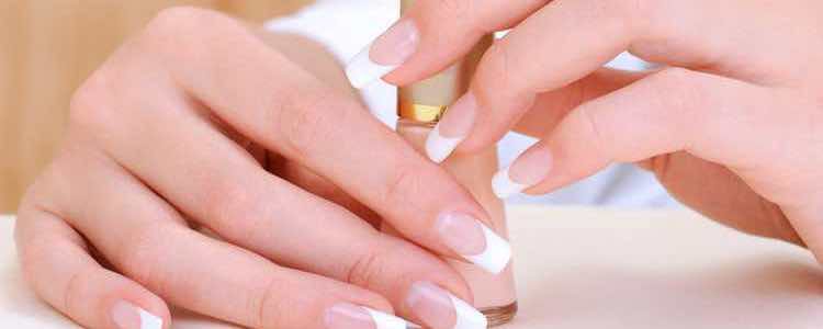 Diferencia entre uñas de gel uñas acrílicas y uñas de porcelana   Blogmujerescom