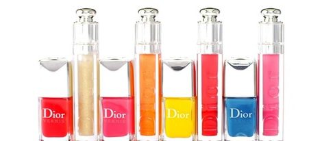 Dior presenta su colección más alegre para este verano