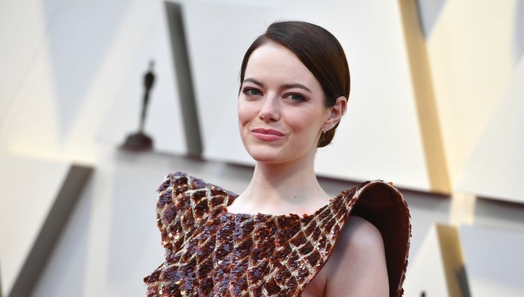Emma Stone surrendered to the trendy hairstyle