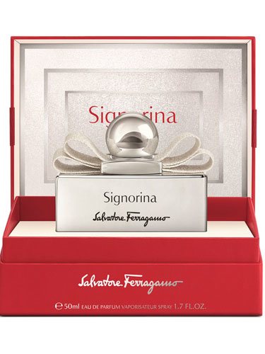 Nueva fragancia 'Signorina Eau de Parfum' de la edición especial navideña de Salvatore Ferragamo | Foto: Salvatore Ferragamo 