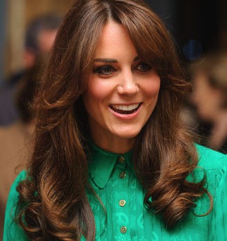 Kate Middleton cambia de look y se apunta a la moda del flequillo