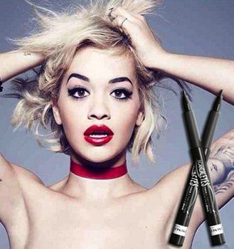Rita Ora se convierte en imagen del eyeliner 'Scandal Eyes' de Rimmel London