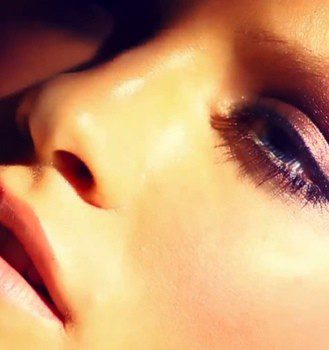 Nars lanza una colección de maquillaje inspirada en su colorete 'Orgasm'