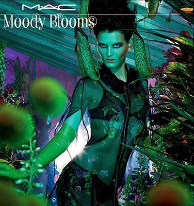 MAC se apunta a la tendencia tropical con su nueva línea 'Moody Blooms'