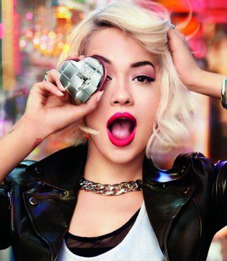Rita Ora y DKNY cazan la esencia de Nueva York en su nuevo aroma, 'MYNY'