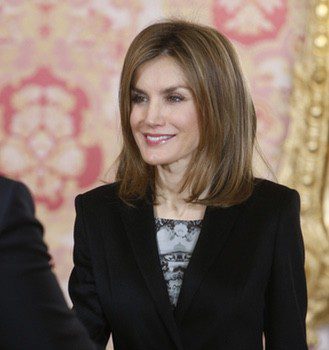 La Reina Letizia luce nuevo corte de pelo para empezar la Navidad