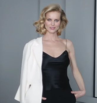 Eva Herzigová lucha contra el paso del tiempo con Dior
