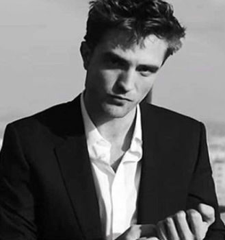 Robert Pattinson, seductor y sexy como imagen del nuevo 'Dior Homme Intense'