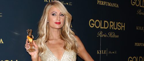 Báñate en oro con 'Gold Rush', la exquisita fragancia de Paris Hilton