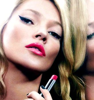Kate Moss, más seductora que nunca para 'Dior Addict lipstick'