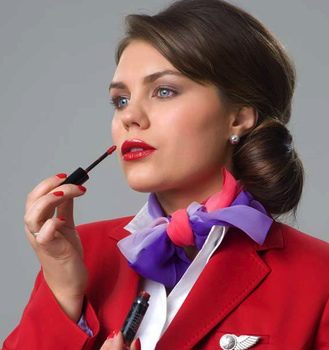 La aerolínea Virgin Atlantic lanza su propia barra de labios