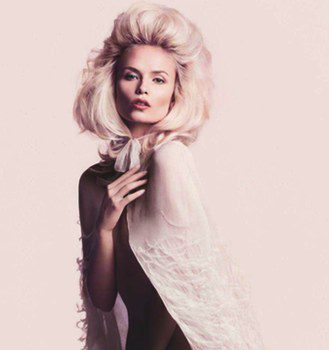 Natasha Poly protagoniza la nueva campaña de Givenchy