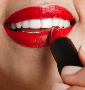Trucos de maquillaje: modifica el grosor de los labios como quieras
