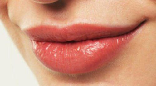 Cómo evitar las arrugas en el contorno de labios
