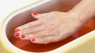 Tratamiento con parafina para hidratar manos y pies
