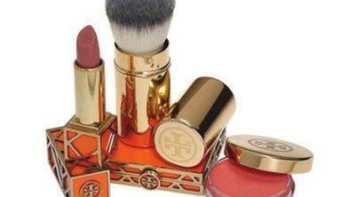 Tory Burch lanza su primer perfume junto a una colección de maquillaje efecto bronceado