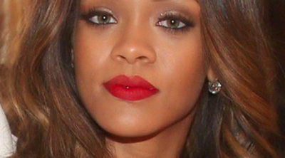 MAC se resiste a separarse de Rihanna y anuncia nueva colaboración para 'Viva Glam'