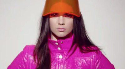 Kendall Jenner protagoniza una colorida campaña para la colección pop de Estée Lauder y Courrèges