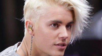 Justin Bieber cambia de imagen: apuesta por el rubio platino