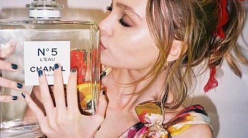 El cambio de Chanel nº5: Lily-Rose Depp se convierte en musa de la fragancia