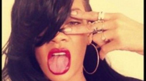 Rihanna nos vuelve a sorprender, esta vez de morena y rapada