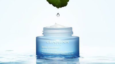 Clarins saca 'Hydra-Essentiel', su nueva colección que ayuda a la piel a autohidratarse