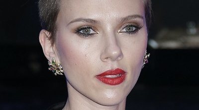 Maquíllate como Scarlett Johansson
