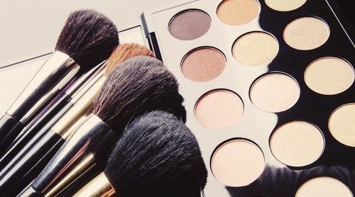 5 paletas de rostro de alta gama que no pueden faltar en tu kit de maquillaje