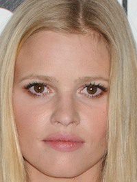 Lara Stone