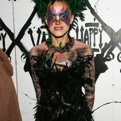 Maquillaje para simular una máscara de colores en Halloween 2011