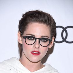 Kristen Stewart con gafas de pasta