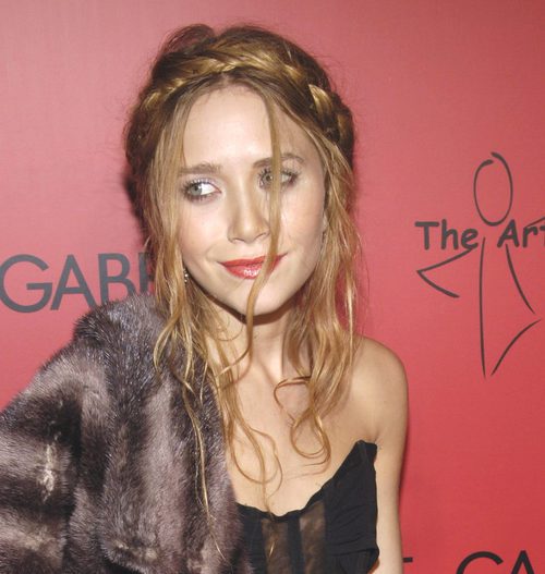 Mary-Kate Olsen con una original trenza diadema