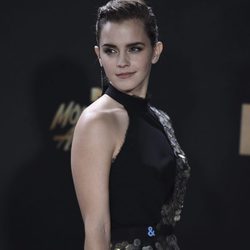 Emma Watson opta por un peinado de tipo wet