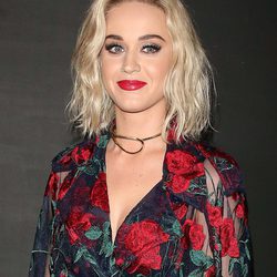 Katy Perry fan de las pestañas voluminosas