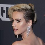 Katy Perry ilumina sus pómulos